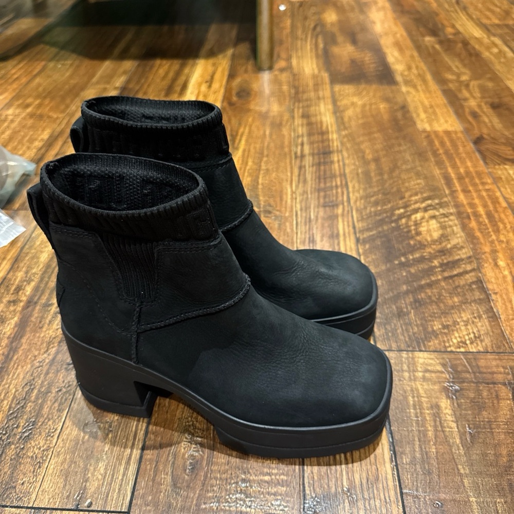 Ugg Moxy Chelsea